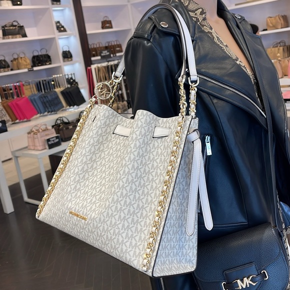 Michael Kors Mina Large Logo Shoulder Tote Bag Light Cream NWT - Picture 9 of 16